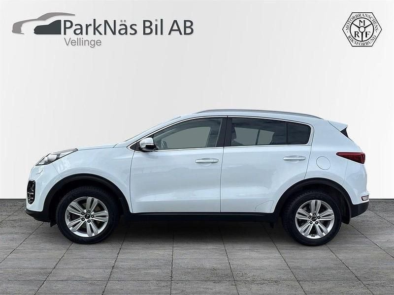 Vit Begagnad 2016 Kia Sportage Advance SUV | 134 900 kr (Marknadspris) - Bild 1/4
