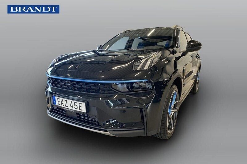 Svart Ny 2024 Lynk & Co 01 SUV | 369 900 kr - Bild 1/4