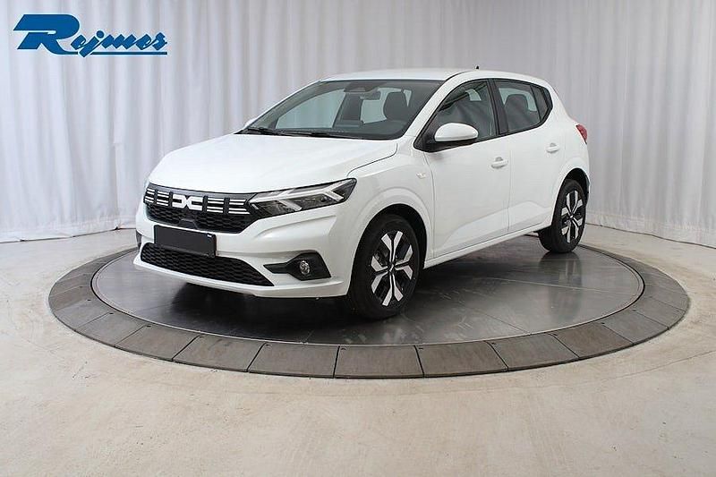 Vit Ny 2025 Dacia Sandero Expression Halvkombi | 222 900 kr (Marknadspris) - Bild 1/4