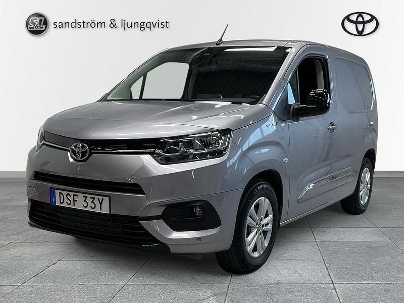Silver Begagnad 2023 Toyota Proace City Van | 284 000 kr (Superpris) - Bild 1/3