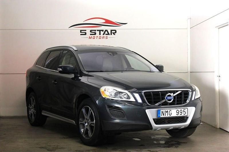 Grå Begagnad 2011 Volvo XC60 Summum SUV | 117 900 kr (Bra pris) - Bild 1/4