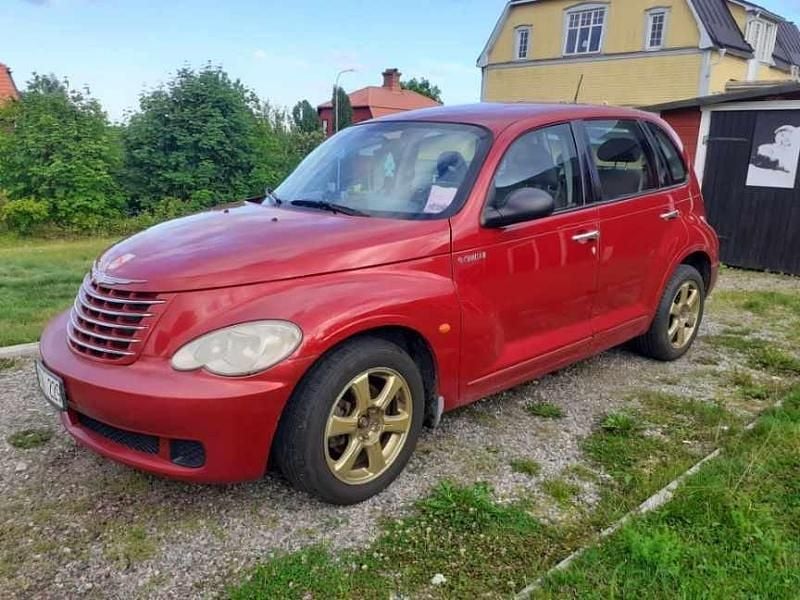 Röd Begagnad 2006 Chrysler PT Cruiser Halvkombi | 10 000 kr (Marknadspris) - Bild 1/4