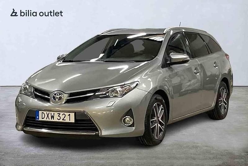 Grå Begagnad 2015 Toyota Auris Touring Sports Kombi | 84 900 kr (Bra pris) - Bild 1/1