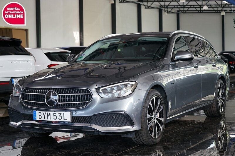 Grå Begagnad 2020 Mercedes E300 Avantgarde Kombi | 289 500 kr (Marknadspris) - Bild 1/4