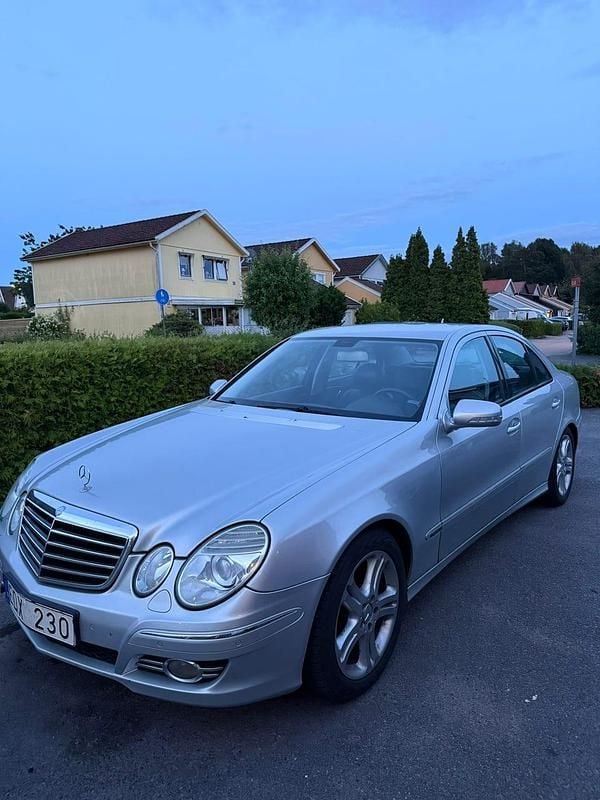 Begagnad 2007 Mercedes E320 Sedan | 42 000 kr (Bra pris) - Bild 1/4