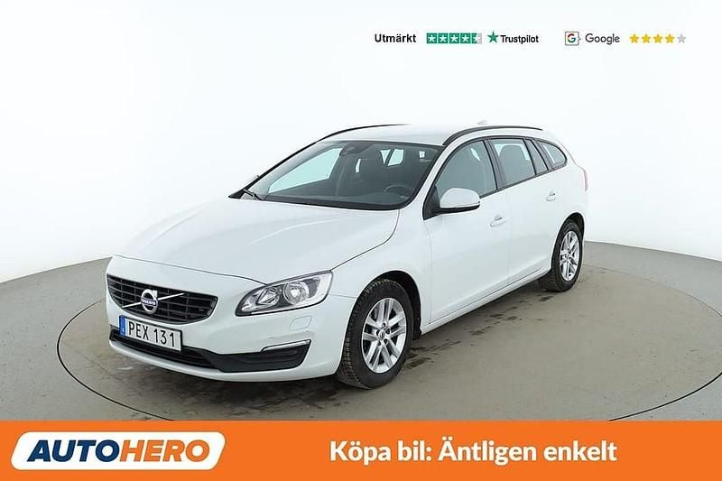 Begagnad Volvo V60 Kinetic 154 HK (113 kW) 2017 Vit Kombi