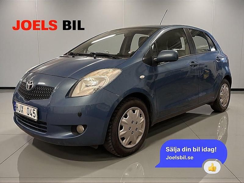 Blå Begagnad 2007 Toyota Yaris Halvkombi | 43 900 kr (Marknadspris) - Bild 1/4