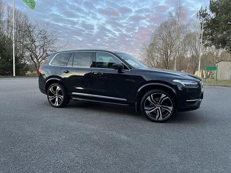 Svart Begagnad 2017 Volvo XC90 Inscription SUV | 290 000 kr (Bra pris) - Bild 1/4