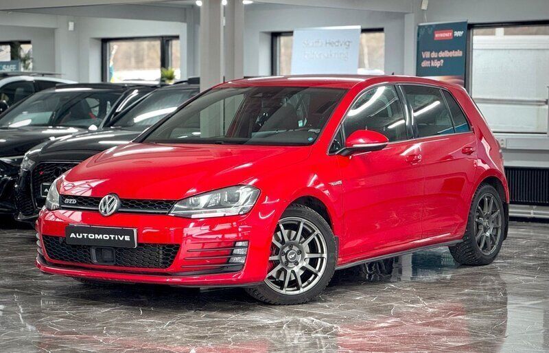 Röd Begagnad 2014 VW Golf VII GTD Halvkombi | 144 900 kr (Lite dyr) - Bild 1/4