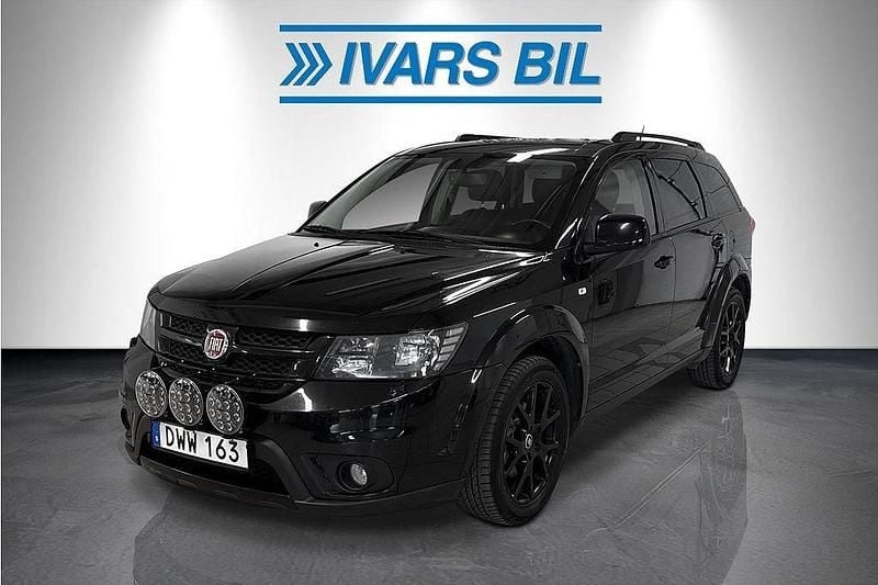 Svart Begagnad 2015 Fiat Freemont SUV | 99 000 kr (Marknadspris) - Bild 1/4