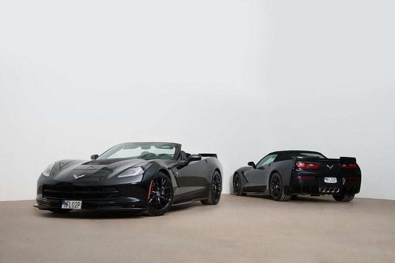 Svart Begagnad 2014 Chevrolet Corvette Stingray Cab | 679 000 kr - Bild 1/4