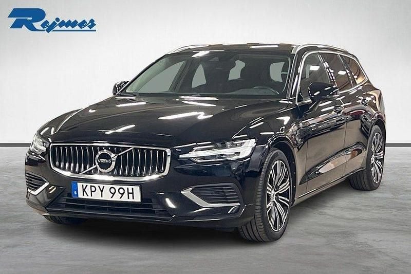 Svart Begagnad 2021 Volvo V60 Inscription Kombi | 289 800 kr - Bild 1/4