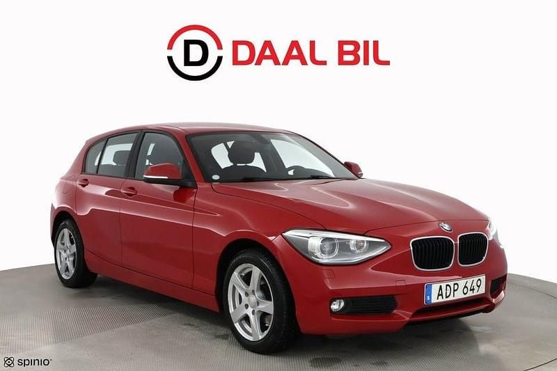 Begagnad BMW 118 143 HK (105 kW) 2014 Röd Halvkombi