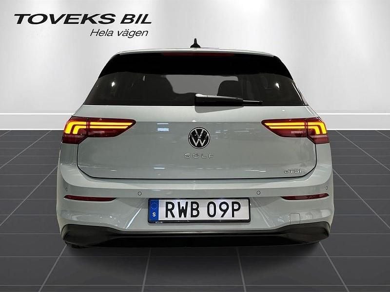 Begagnad VW Golf VIII Edition 150 HK (110 kW) 2025 Blå