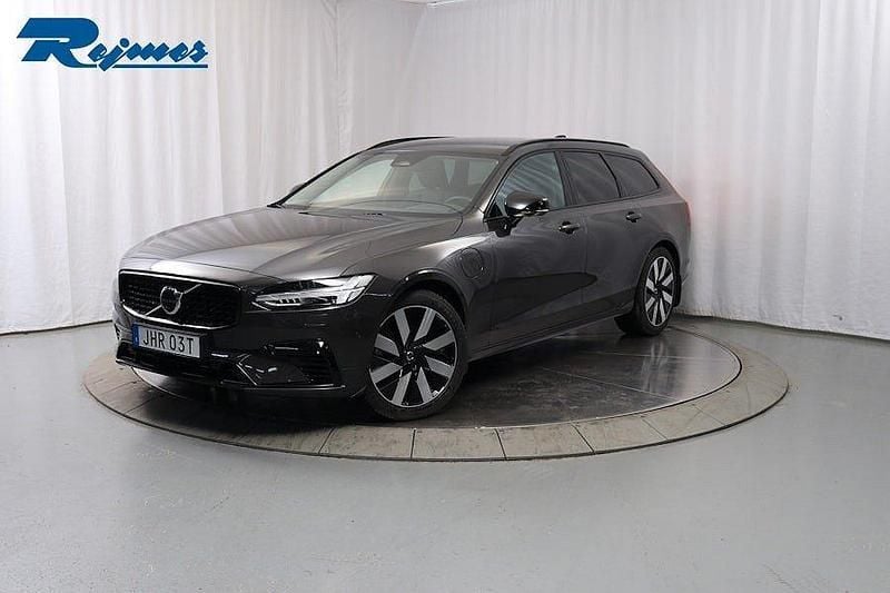 Grå (platinum grey metallic) Begagnad 2024 Volvo V90 Plus Kombi | 489 900 kr (Marknadspris) - Bild 1/4
