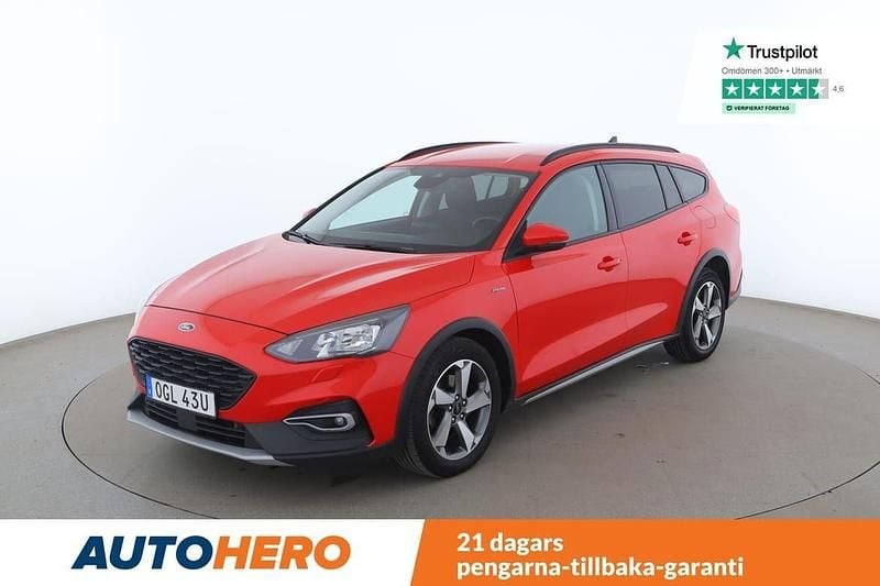 Röd Begagnad 2020 Ford Focus Active Kombi | 175 000 kr (Marknadspris) - Bild 1/4