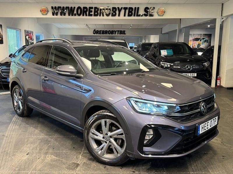 Grå Begagnad 2022 VW Taigo R-line SUV | 224 500 kr (Marknadspris) - Bild 1/4