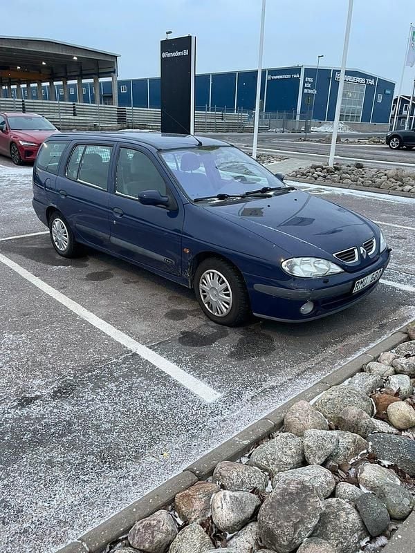Begagnad Renault Mégane 95 HK (69 kW) 2000