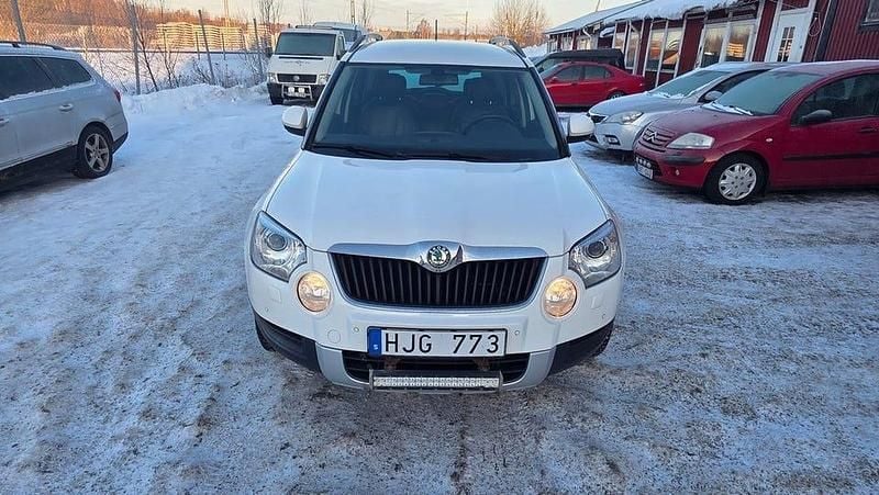 Begagnad Skoda Yeti Experience 105 HK (77 kW) 2012 Vit SUV