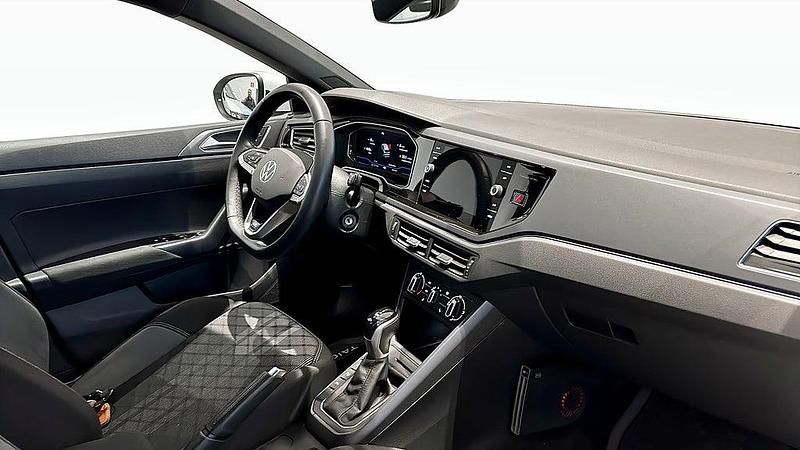 Begagnad VW Taigo R-line 110 HK (80 kW) 2021 Vit SUV