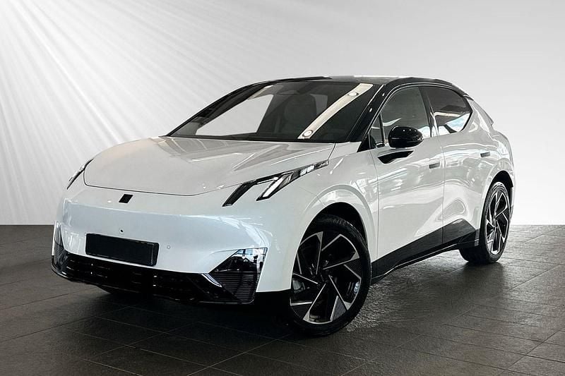 Vit Ny 2024 Lynk & Co 02 SUV | 474 995 kr - Bild 1/3