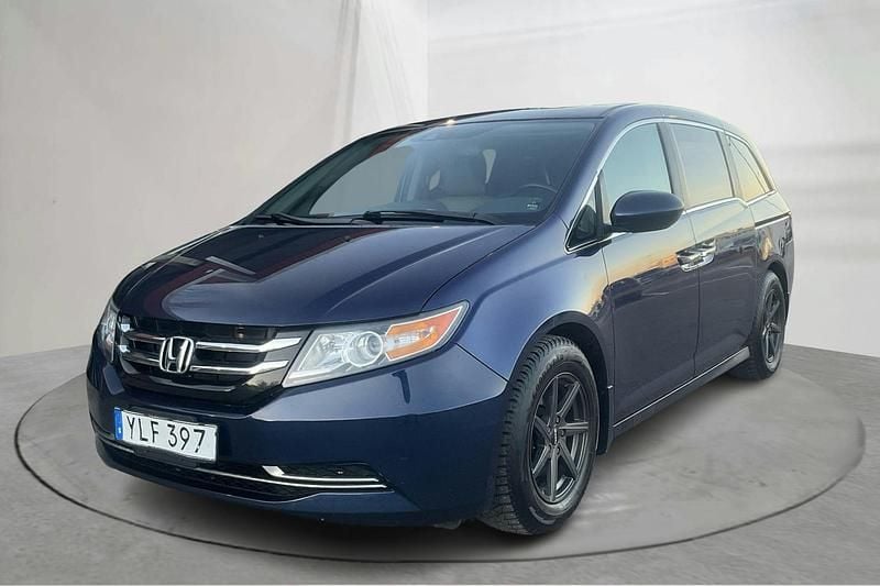 Blå Begagnad 2015 Honda Odyssey Minibuss | 138 000 kr - Bild 1/4