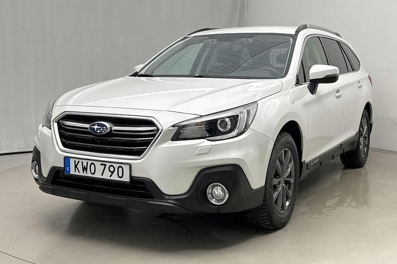 Vit Begagnad 2019 Subaru Outback Sedan | 229 000 kr (Lite dyr) - Bild 1/4
