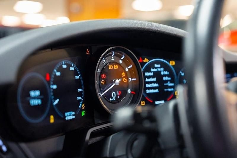 Begagnad Porsche 911 Carrera S 450 HK (330 kW) 2020 Flerfärgad Cab