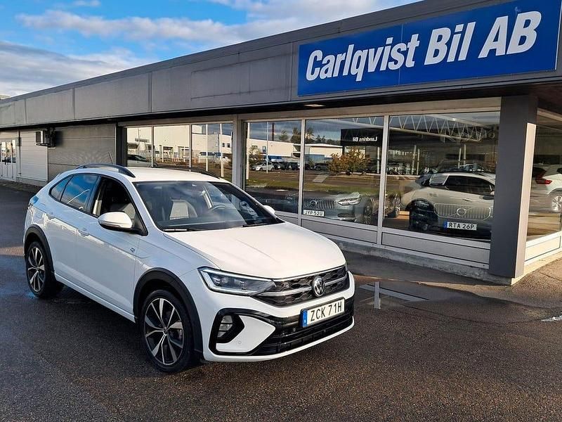Vit Begagnad 2025 VW Taigo R-line SUV | 299 000 kr (Dyr) - Bild 1/4