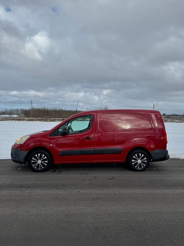 Begagnad Citroën Berlingo 90 HK (66 kW) 2010 Minibuss