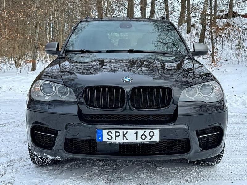 Svart Begagnad 2013 BMW X5 Comfort Edition SUV | 199 900 kr (Bra pris) - Bild 1/4