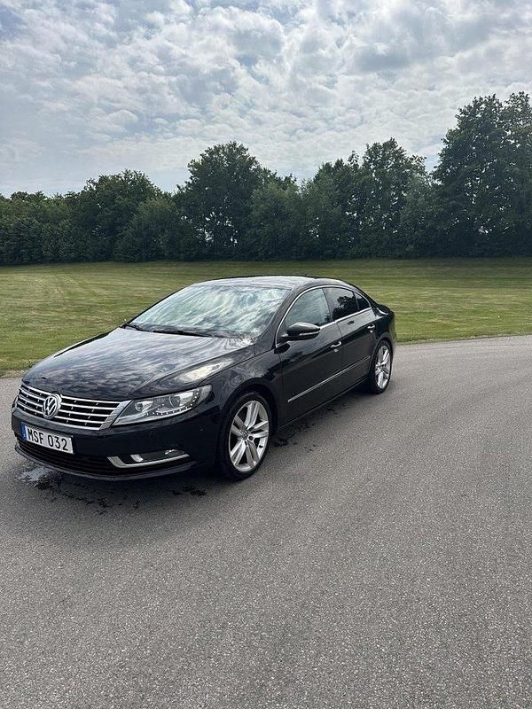 Svart Begagnad 2012 VW CC Sedan | 83 000 kr (Marknadspris) - Bild 1/4