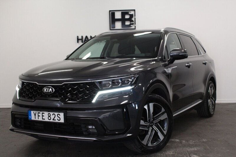 Grå Begagnad 2021 Kia Sorento Advance SUV | 399 900 kr (Bra pris) - Bild 1/4