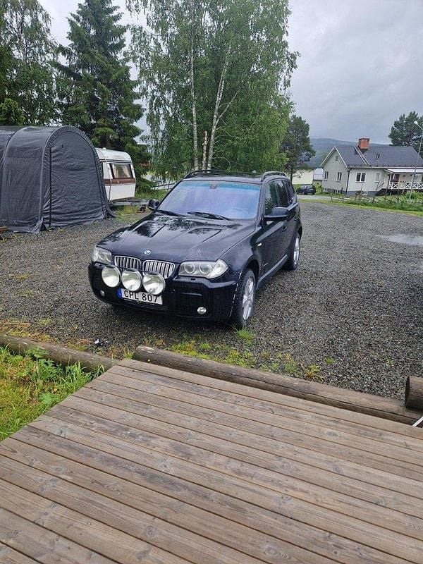 Svart Begagnad 2010 BMW X3 Comfort Edition SUV | 35 000 kr (Marknadspris) - Bild 1/1