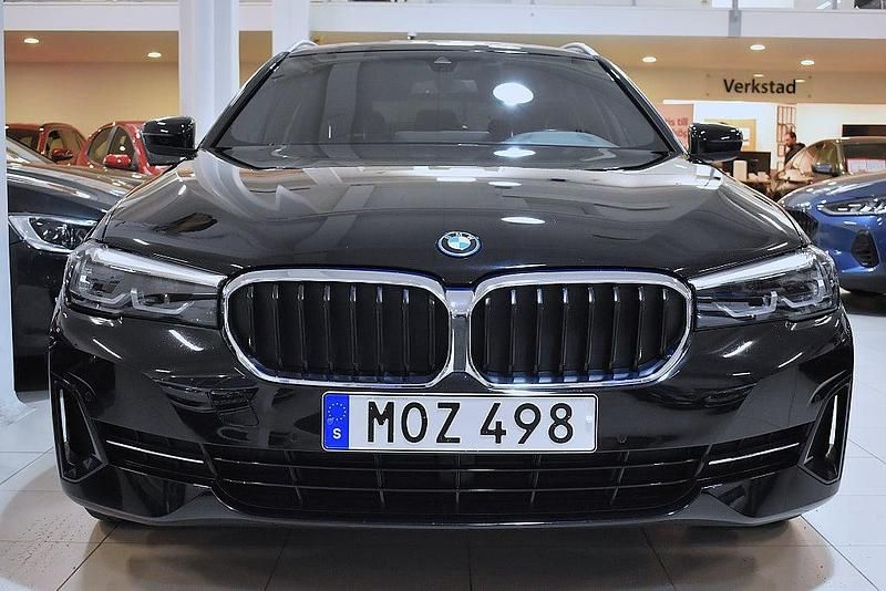 Begagnad BMW 530e 184 HK (135 kW) 2022 Svart Kombi