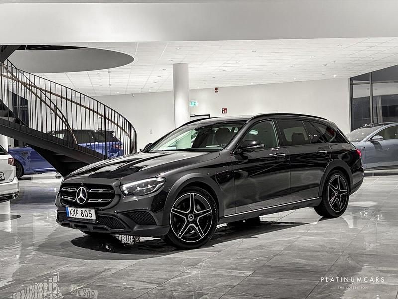 Grå Begagnad 2022 Mercedes E220 Avantgarde Kombi | 499 000 kr - Bild 1/4