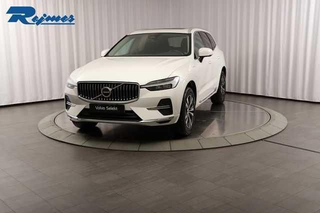 Vit (ice vit) Begagnad 2021 Volvo XC60 Inscription SUV | 409 900 kr (Bra pris) - Bild 1/4