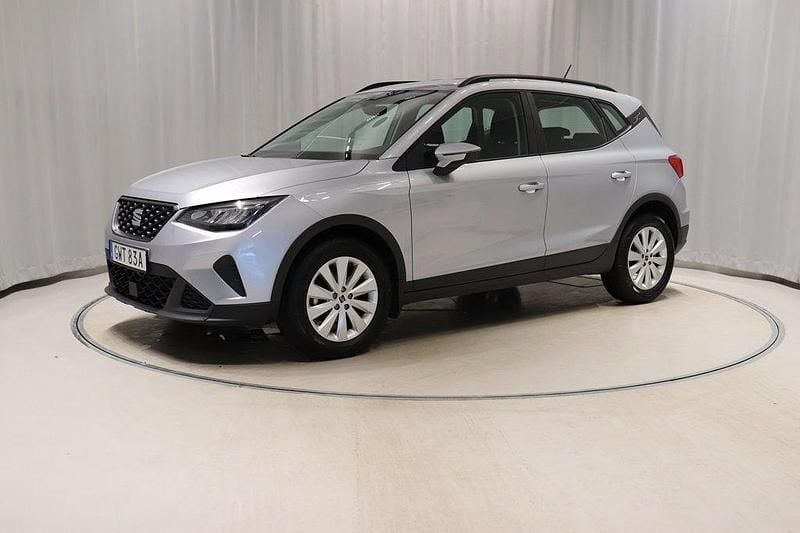 Silver Begagnad 2024 Seat Arona SUV | 204 800 kr (Marknadspris) - Bild 1/4
