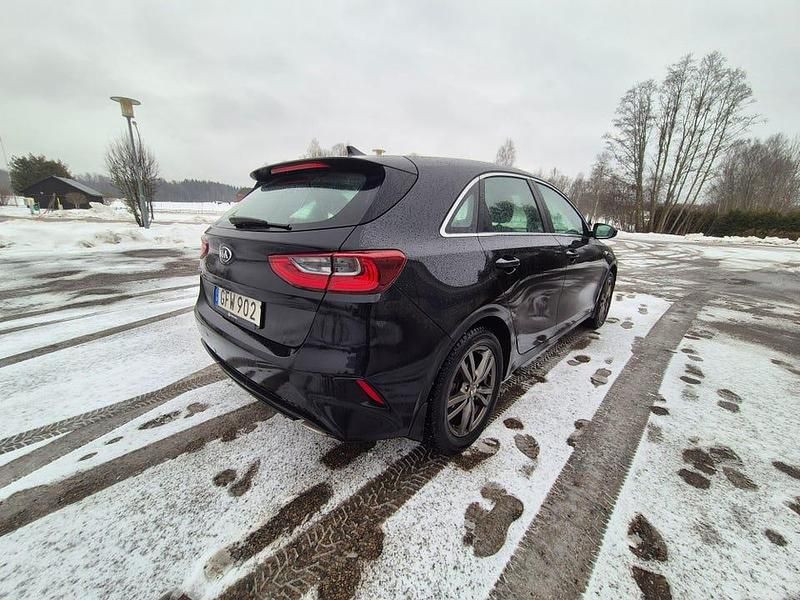 Begagnad Kia Ceed 120 HK (88 kW) 2019 Halvkombi
