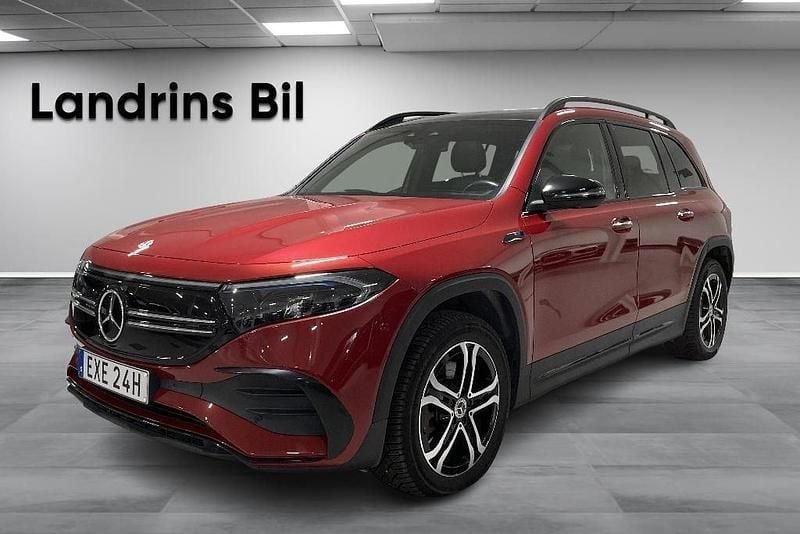 Röd Begagnad 2022 Mercedes EQB300 AMG Line Premium Plus SUV | 419 900 kr (Lite dyr) - Bild 1/4