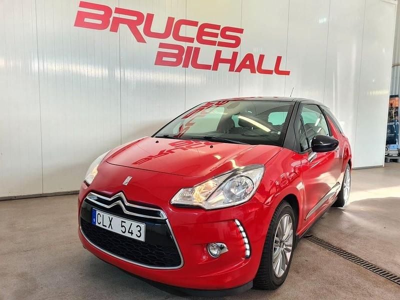 Röd Begagnad 2011 Citroën DS3 Halvkombi | 54 900 kr (Marknadspris) - Bild 1/4