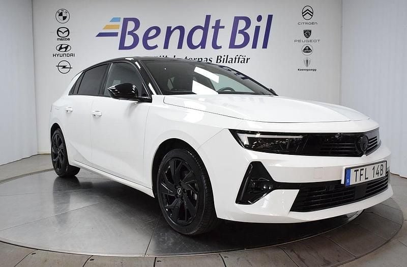 Begagnad Opel Astra 131 HK (96 kW) 2024 Vit Halvkombi