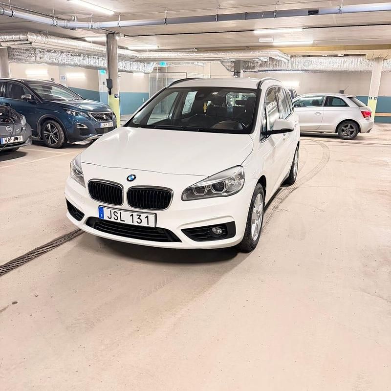 Begagnad 2016 BMW 218 | 105 000 kr - Bild 1/4