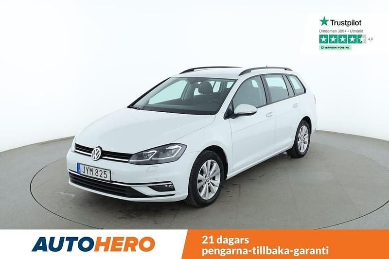 Vit Begagnad 2017 VW Golf VII Kombi | 113 000 kr (Marknadspris) - Bild 1/4