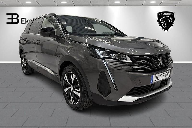 Begagnad Peugeot 5008 GT 131 HK (96 kW) 2024 Grå SUV