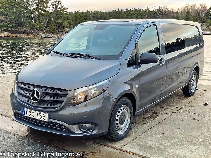 Grå Begagnad 2018 Mercedes Vito Van | 269 000 kr - Bild 1/4