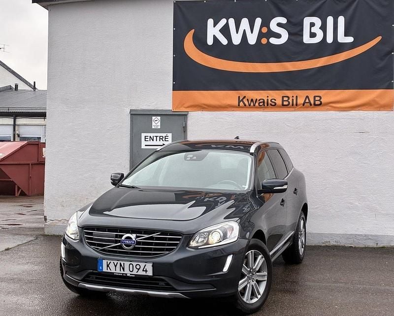 Grå Begagnad 2016 Volvo XC60 Standard SUV | 199 900 kr (Bra pris) - Bild 1/4