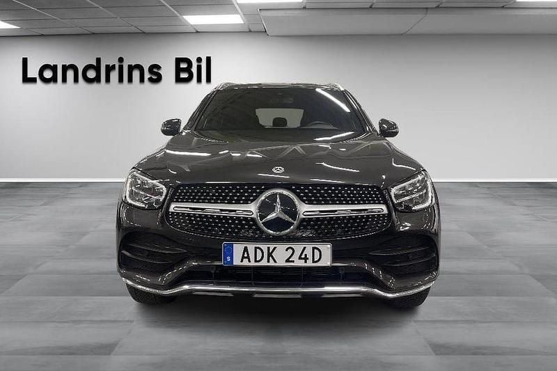 Begagnad Mercedes GLC300 320 HK (235 kW) 2022 Grå SUV