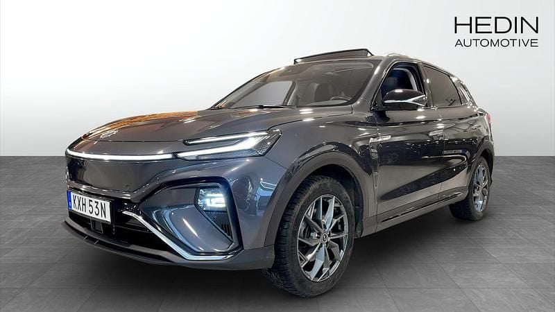 Grå Begagnad 2022 MG Marvel R Performance SUV | 272 900 kr (Marknadspris) - Bild 1/4