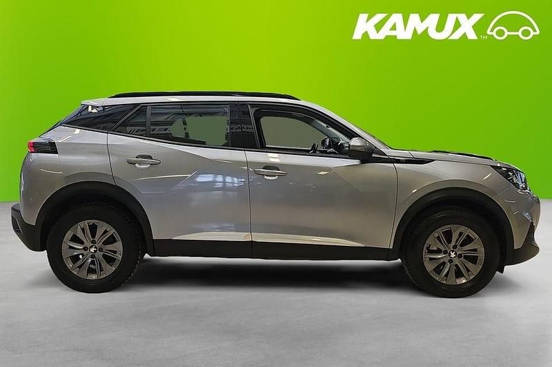 Begagnad Peugeot e-2008 Allure 100 kW (136 HK) 2020 Grå SUV